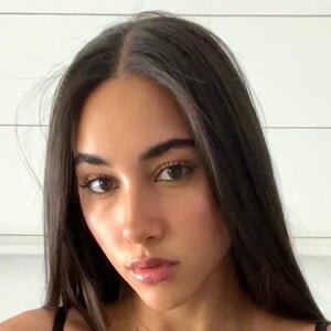 Isabella Green Profile Picture