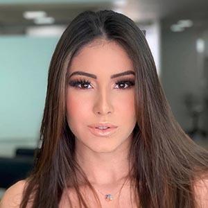 Iara Guimarães Profile Picture