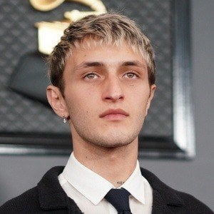 Anwar Hadid Profile Picture