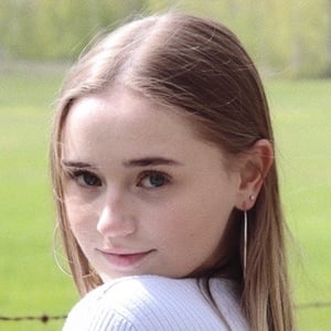 Clara Halbert Profile Picture