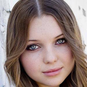 Sammi Hanratty Profile Picture