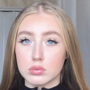 Lili Hanzel Profile Picture