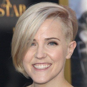 Hannah Hart Profile Picture