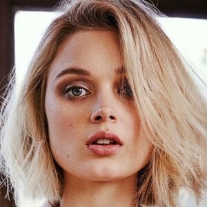 Bella Heathcote Profile Picture