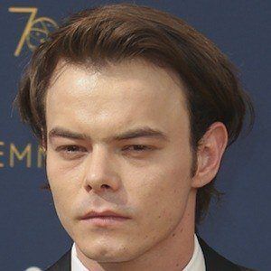 Charlie Heaton Profile Picture