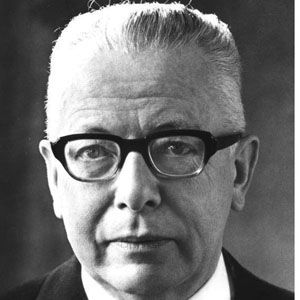 Gustav Heinemann Headshot 
