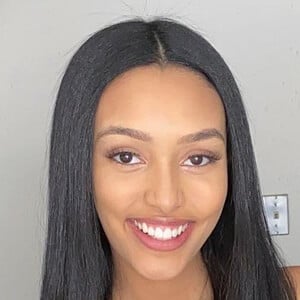 Kyra Henry Profile Picture
