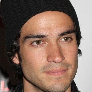 Alfonso Herrera Profile Picture