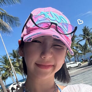 Nadia Hong Profile Picture