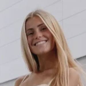 Bella Horiszny Profile Picture