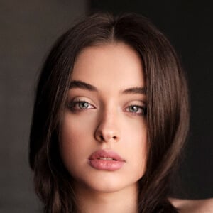 Kimiya Hosseini Profile Picture