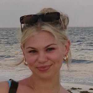 Mia Howerton Profile Picture
