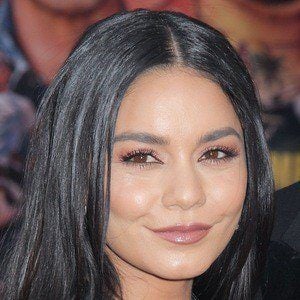 Vanessa Hudgens Profile Picture