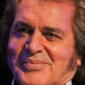 Engelbert Humperdinck Profile Picture