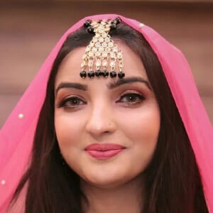 Amina Hussain Profile Picture