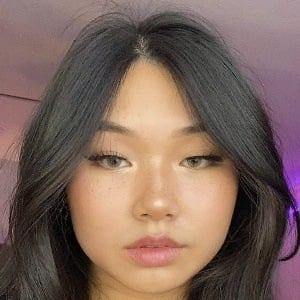 Julia Huynh Profile Picture