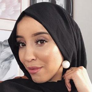 Inspiration of a Hijabi Profile Picture