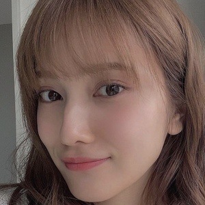 入山 杏奈 Profile Picture