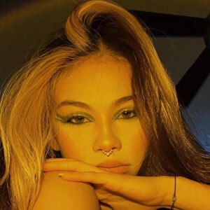 Julie Anne Isabelle Profile Picture