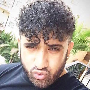 Naz Izi Profile Picture