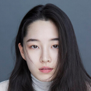 Won Ji-an Profile Picture
