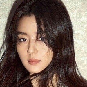 Jun Ji-hyun Profile Picture