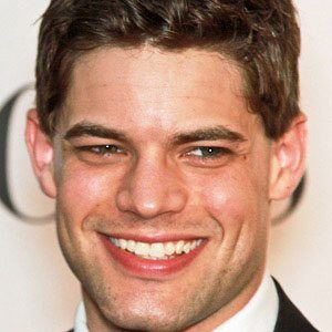 Jeremy Jordan Profile Picture