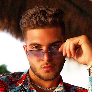 Julianosnuts Profile Picture