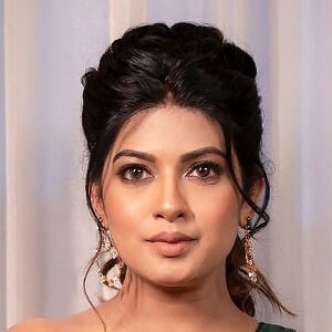 Dhanashri Kadgaonkar Profile Picture