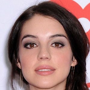 Adelaide Kane Profile Picture