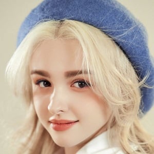 Elina Karimova Profile Picture