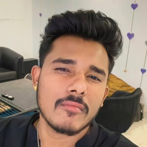 Mayank Kaushik Profile Picture