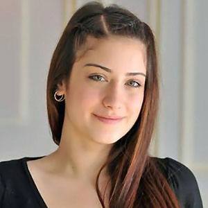 Hazal Kaya A Atay Ulusoy Bari Ardu Turab Mel Sa S Zen Berg Zar