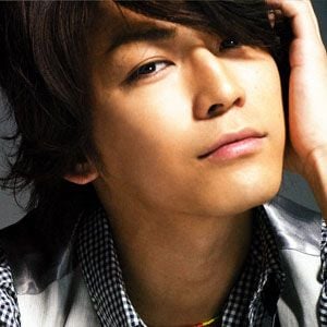 https://www.famousbirthdays.com/faces/kazuya-kamenashi-image.jpg