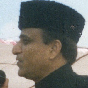 Azam Khan Headshot 