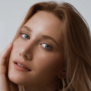 Abby Kovi Profile Picture