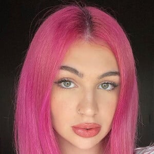 Ema Lacova Profile Picture