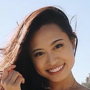 Alyssa Lauren Profile Picture