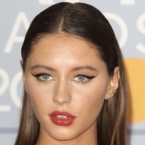 Iris Law Profile Picture