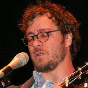 Amos Lee - Age, Family, Bio | Famous Birthdays