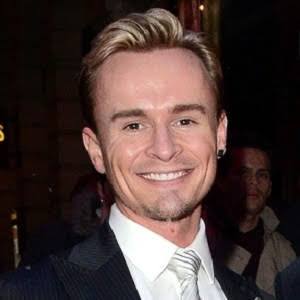 Jon Lee (Pop Singer) - Age, Family, Bio | Famous Birthdays