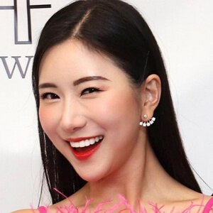 Lina Rose Lee Profile Picture