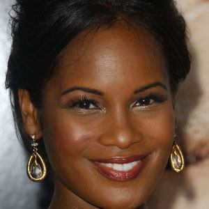 Robinne Lee