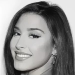 Dellara Profile Picture