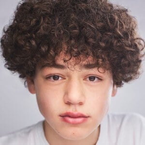 Julian Lerner Profile Picture