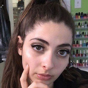 Daniella Levin Profile Picture