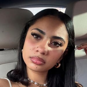 lifewmyahh Profile Picture
