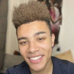 Lightskinzack Profile Picture