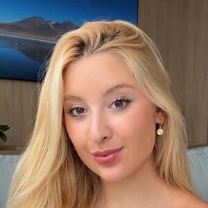 Renata Lima Profile Picture