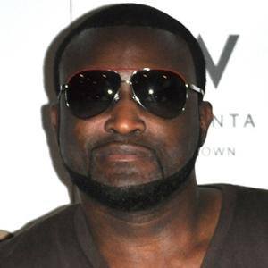 Carlos Shawty Lo Walker (1976–2016), Dey Know rapper 